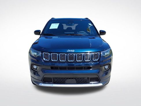 Used 2024 Jeep Compass Limited AWD/4WD image 2
