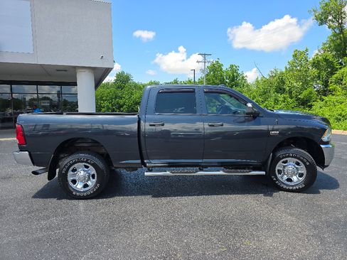 Used 2014 RAM 2500 Tradesman w/ Chrome Appearance Group AWD/4WD image 7