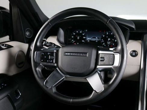 Used 2023 Land Rover Discovery S R-Dynamic image 11