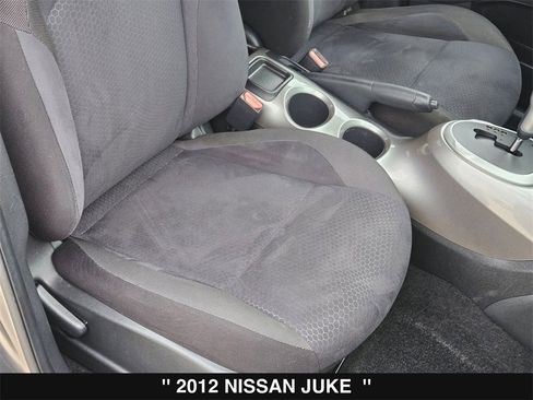 Used 2012 Nissan Juke SV image 32