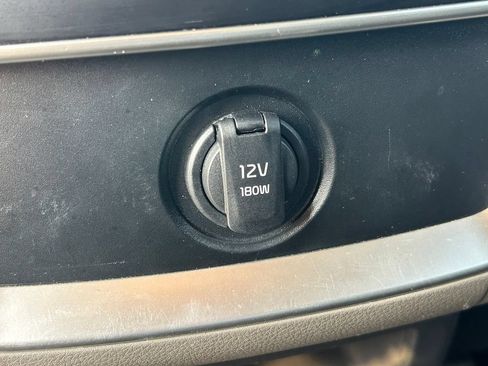 Used 2026 Kia Carnival FWD image 22