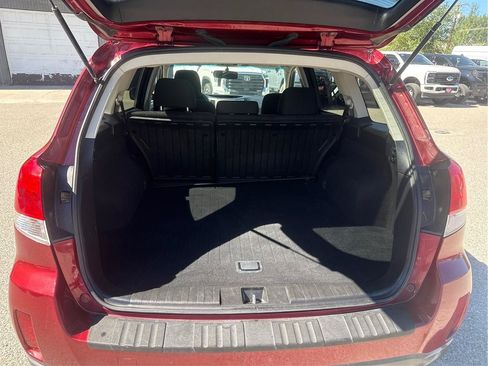 Used 2013 Subaru Outback 2.5i Premium w/ All-Weather Pkg AWD/4WD image 13