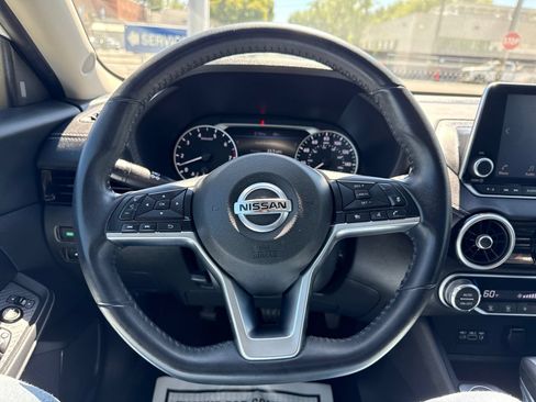 Used 2021 Nissan Sentra SV FWD image 14
