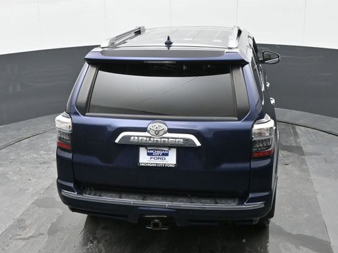 Used 2014 Toyota 4Runner Limited image 34
