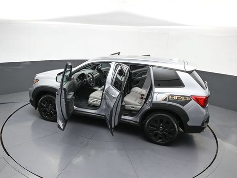 Used 2023 Honda Passport EX-L image 44