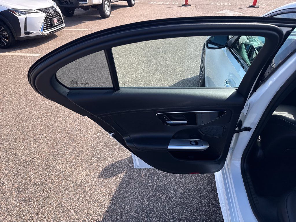 Used 2024 Mercedes-Benz C 300 4MATIC Sedan image 37