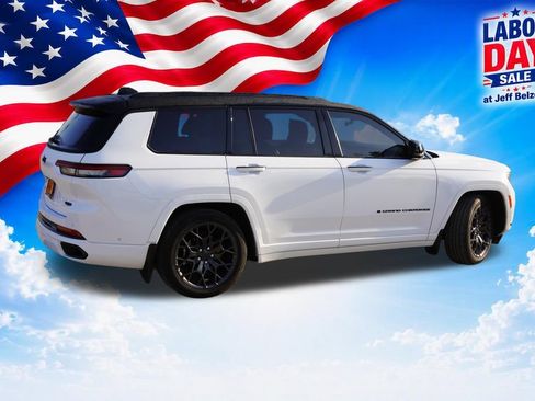 Used 2023 Jeep Grand Cherokee L Summit AWD/4WD image 4