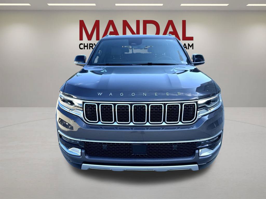 Used 2025 Jeep Wagoneer Series II AWD/4WD image 2