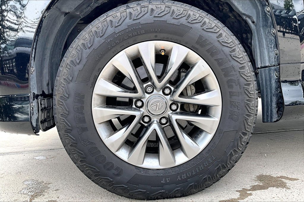 Used 2014 Lexus GX 460 Luxury AWD/4WD image 11