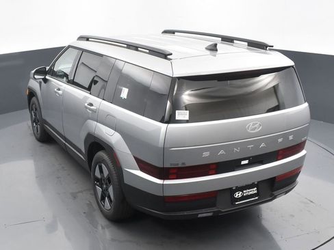 Used 2025 Hyundai Santa Fe SEL image 17