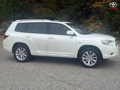 Used 2010 Toyota Highlander Limited w/ Extra Value Pkg 3 image 5