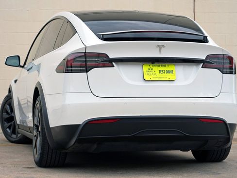Used 2022 Tesla Model X AWD/4WD image 6
