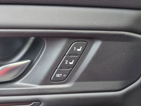 Used 2025 Honda Accord EX-L image 38