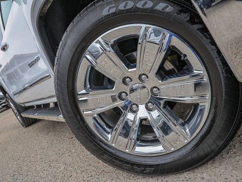 Used 2018 GMC Sierra 1500 SLT AWD/4WD image 2