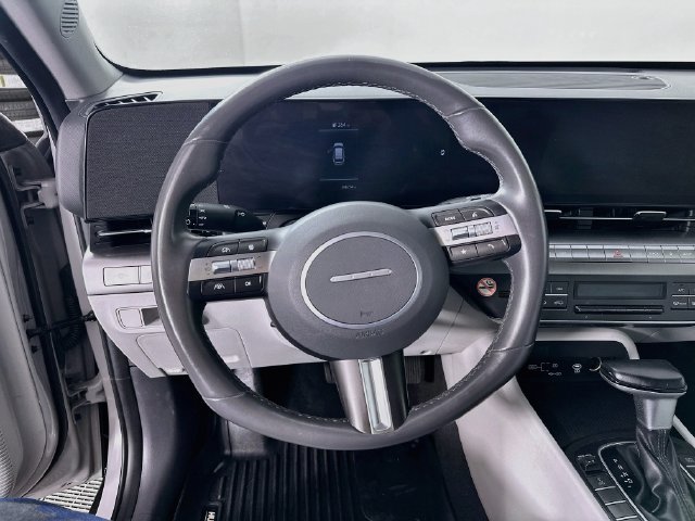 Used 2024 Hyundai Kona SEL AWD/4WD image 17