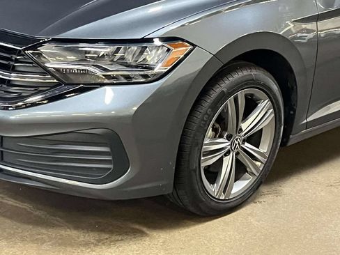 Used 2024 Volkswagen Jetta SE FWD image 7