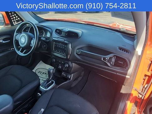 Used 2018 Jeep Renegade Altitude w/ Popular Equipment Group FWD image 29