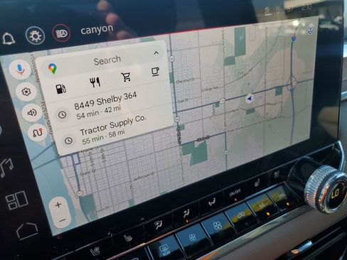 Used 2025 GMC Canyon Denali image 22