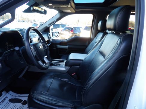 Used 2016 Ford F150 Lariat w/ Equipment Group 502A Luxury image 9