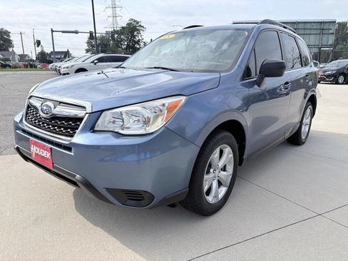 Used 2015 Subaru Forester 2.5i w/ Alloy Wheel Package AWD/4WD image 3
