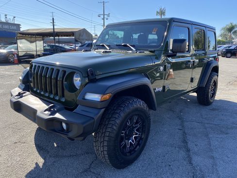 Used 2020 Jeep Wrangler Unlimited Sport AWD/4WD image 2