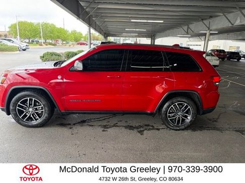 Used 2018 Jeep Grand Cherokee Trailhawk w/ Trailhawk Luxury Group AWD/4WD image 8