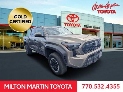 Certified 2024 Toyota Tacoma TRD Off-Road AWD/4WD image 1