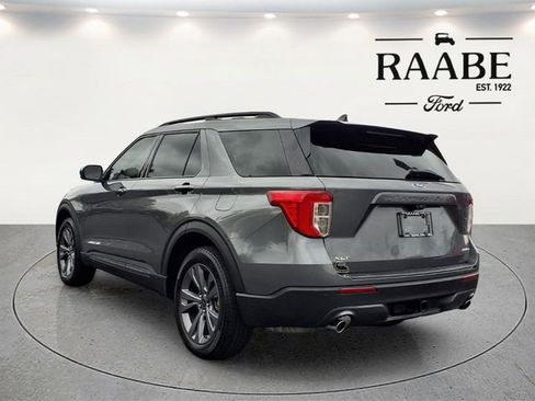 Used 2023 Ford Explorer XLT w/ Equipment Group 202A AWD/4WD image 5