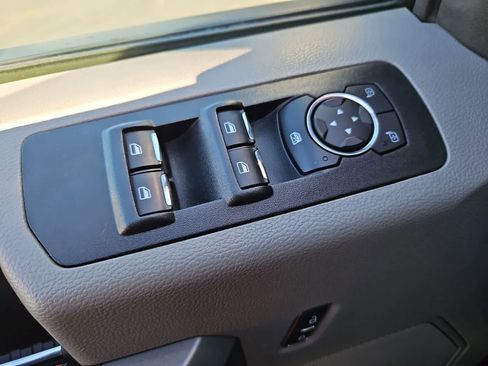 Used 2018 Ford F150 XLT w/ Equipment Group 302A Luxury image 17