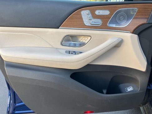 Used 2020 Mercedes-Benz GLE 350 4MATIC image 16