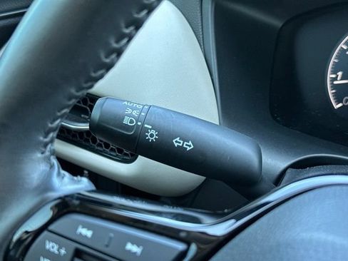 Used 2024 Honda HR-V EX-L image 24