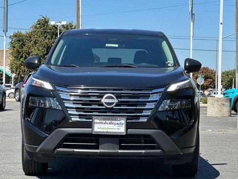Certified 2024 Nissan Rogue S FWD image 9