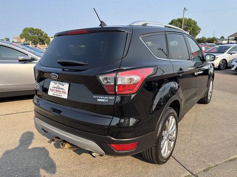 Used 2018 Ford Escape Titanium AWD/4WD image 5