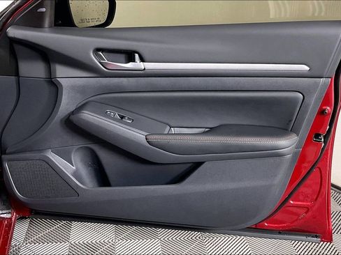 New 2026 Nissan Altima 2.5 SR w/ SR Premium Package FWD image 24
