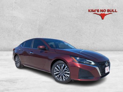 Used 2023 Nissan Altima 2.5 SV