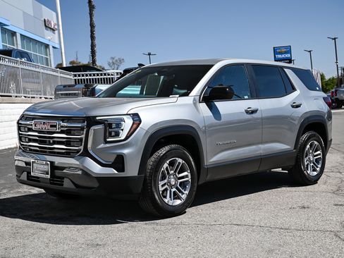 Used 2026 GMC Terrain Elevation image 8