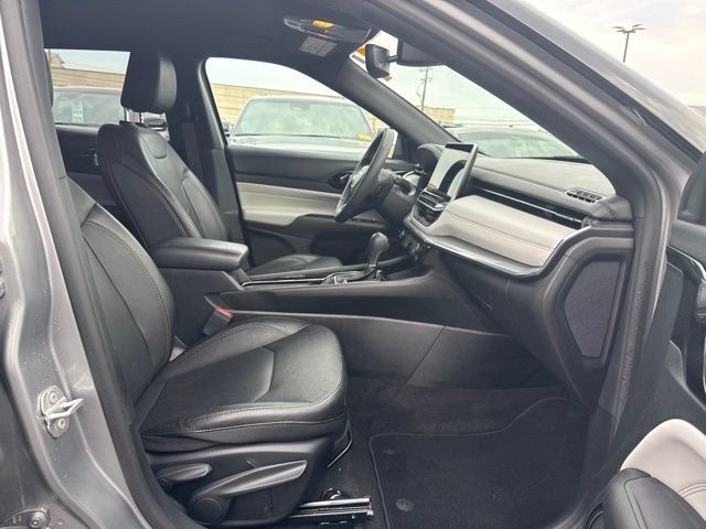 Used 2023 Jeep Compass Limited AWD/4WD image 29