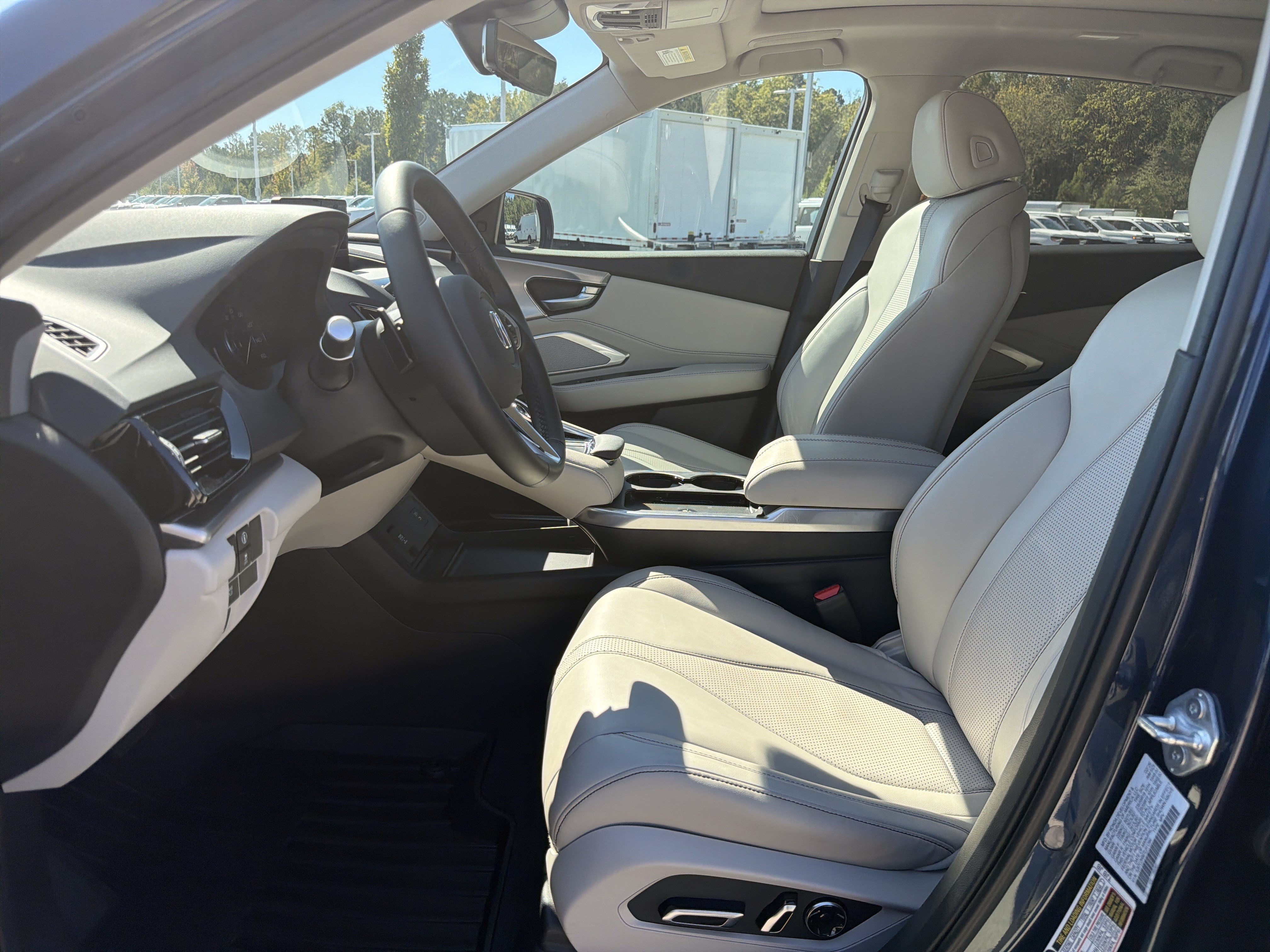 Used 2026 Acura RDX w/ Technology Package AWD/4WD image 16