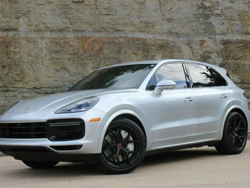 Used 2019 Porsche Cayenne Turbo AWD/4WD image 1