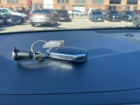 Used 2025 Kia Seltos S image 21