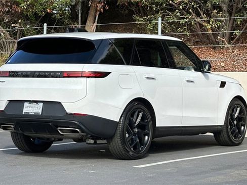 Certified 2025 Land Rover Range Rover Sport SE image 5