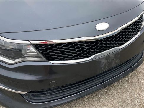 Used 2018 Kia Optima LX FWD image 28