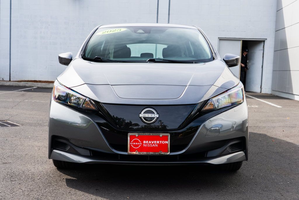 Used 2025 Nissan Leaf S FWD image 2