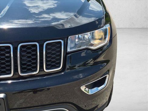 Used 2021 Jeep Grand Cherokee Limited AWD/4WD image 9