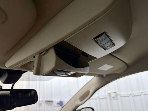 Used 2012 Chrysler Town & Country Touring-L w/ Premium Group FWD image 42