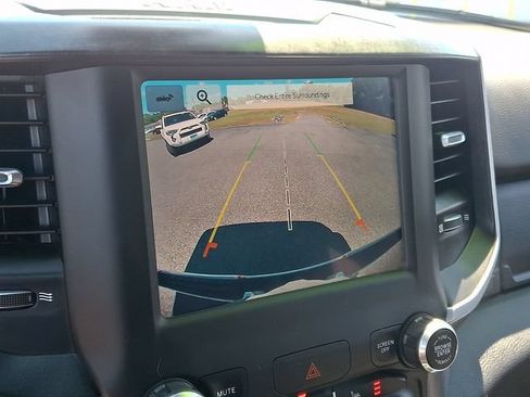 Used 2022 RAM 1500 Big Horn AWD/4WD image 18