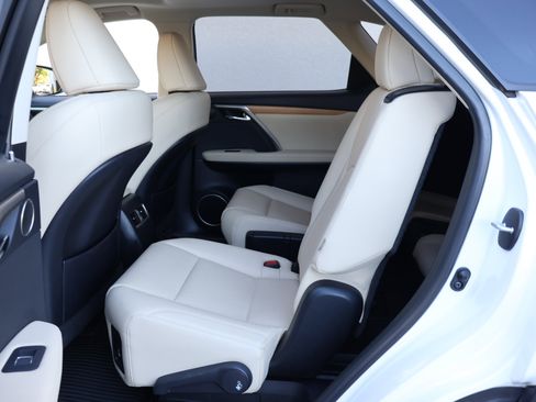 Used 2021 Lexus RX 450hL AWD w/ Premium Package image 18