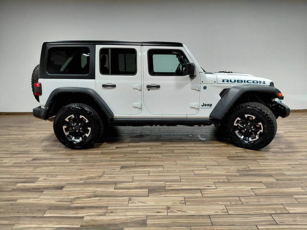 Certified 2024 Jeep Wrangler Unlimited Rubicon 4xe AWD/4WD image 23