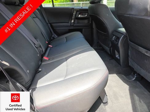 Certified 2024 Toyota 4Runner TRD Off-Road Premium w/ Moonroof Package AWD/4WD image 17