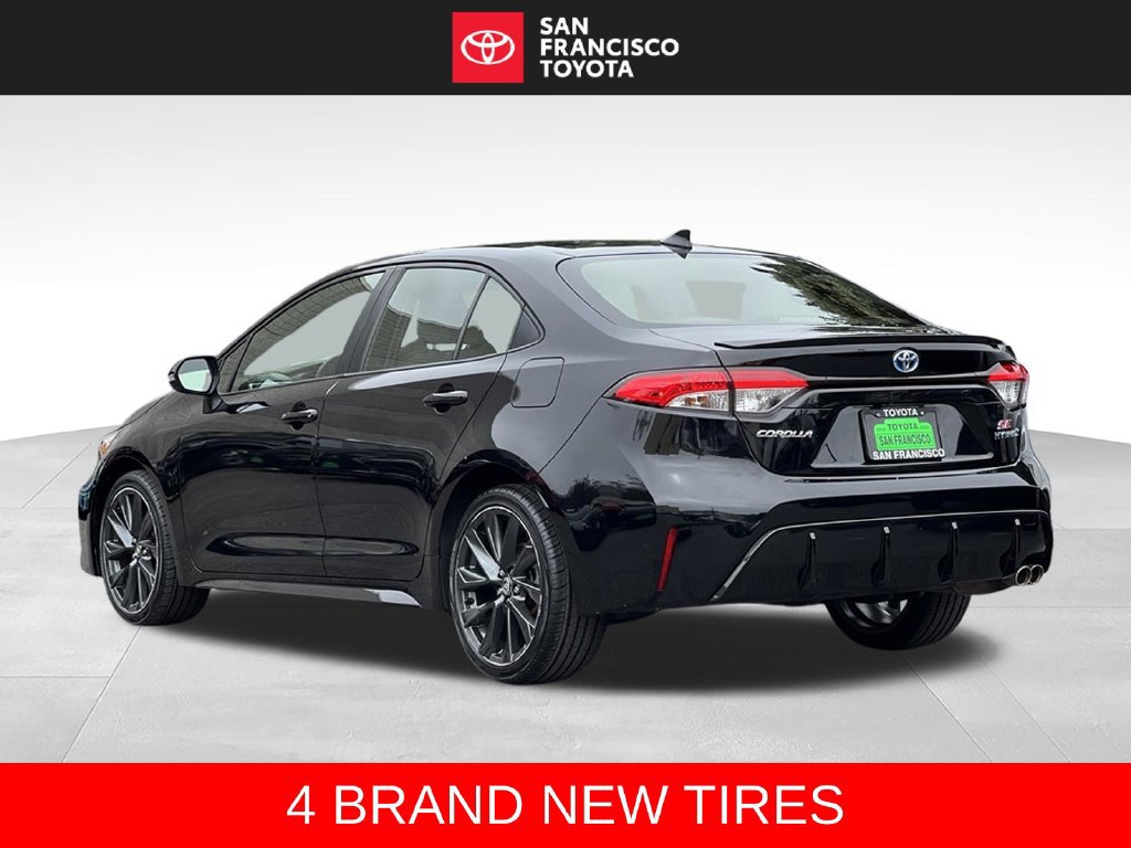 Certified 2024 Toyota Corolla SE w/ SE Package FWD image 3